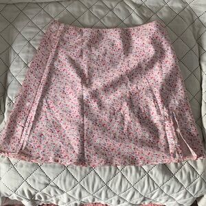 Princess Polly skirt size 6.